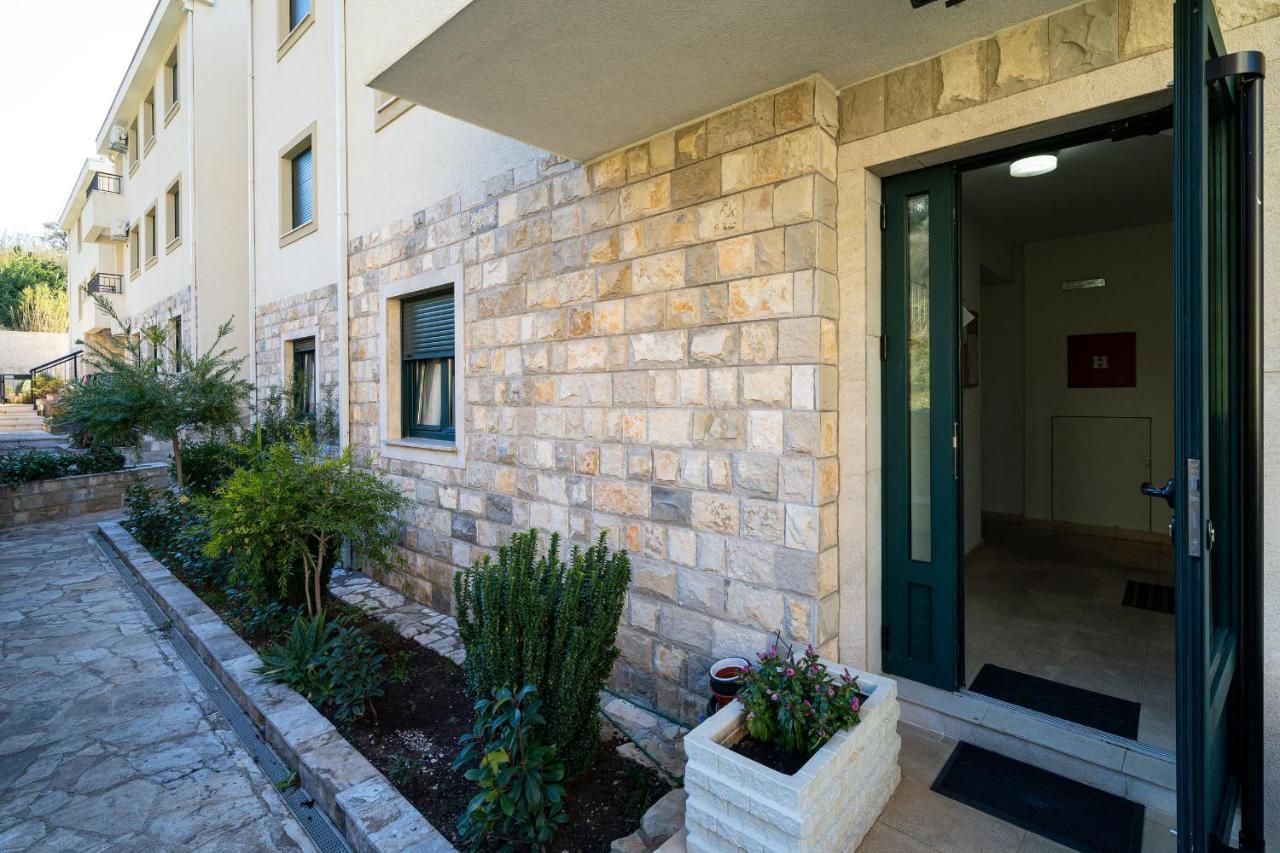 Boka View Luxury Suite - With Free Garage Parking Kotor Exterior foto